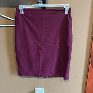Banana Republic Maroon skirt. Size 6